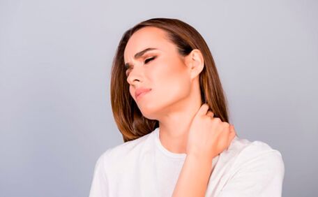 Les douleurs cervicales sont souvent causées par des pathologies du rachis cervical.